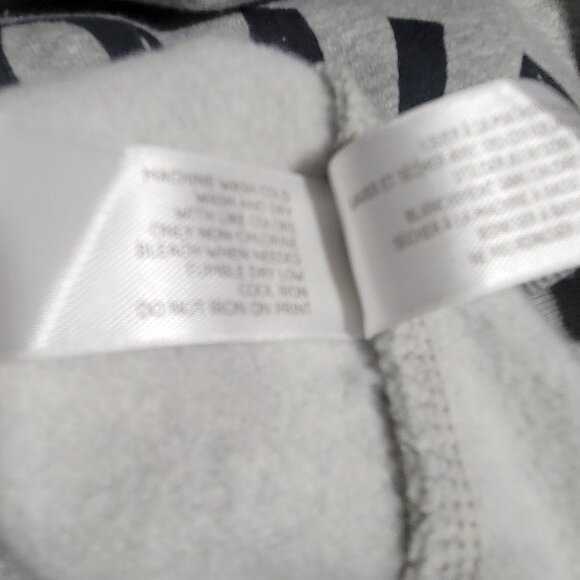 New Toronto Old Navy Crewneck Sweatshirt Gray NWOT XXL - Picture 6 of 10